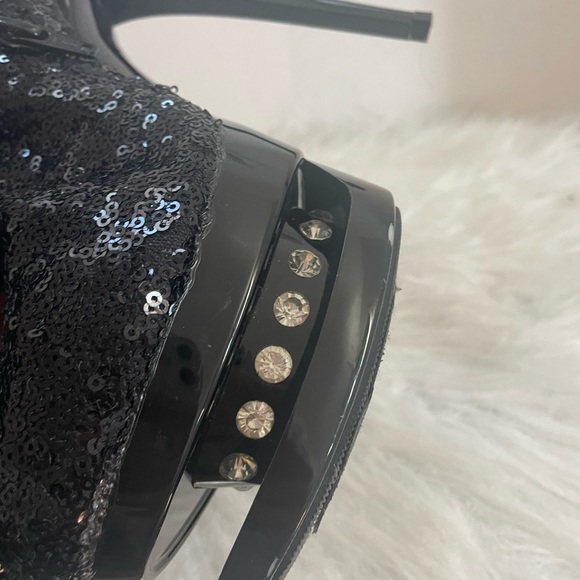 Pleaser Size 10 Women’s Sequins boots on great condition only worn 2x. - Picture 3 of 4